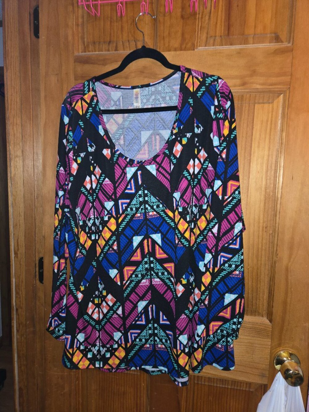 Lularoe Lynnae colorful printed long sleeves Top